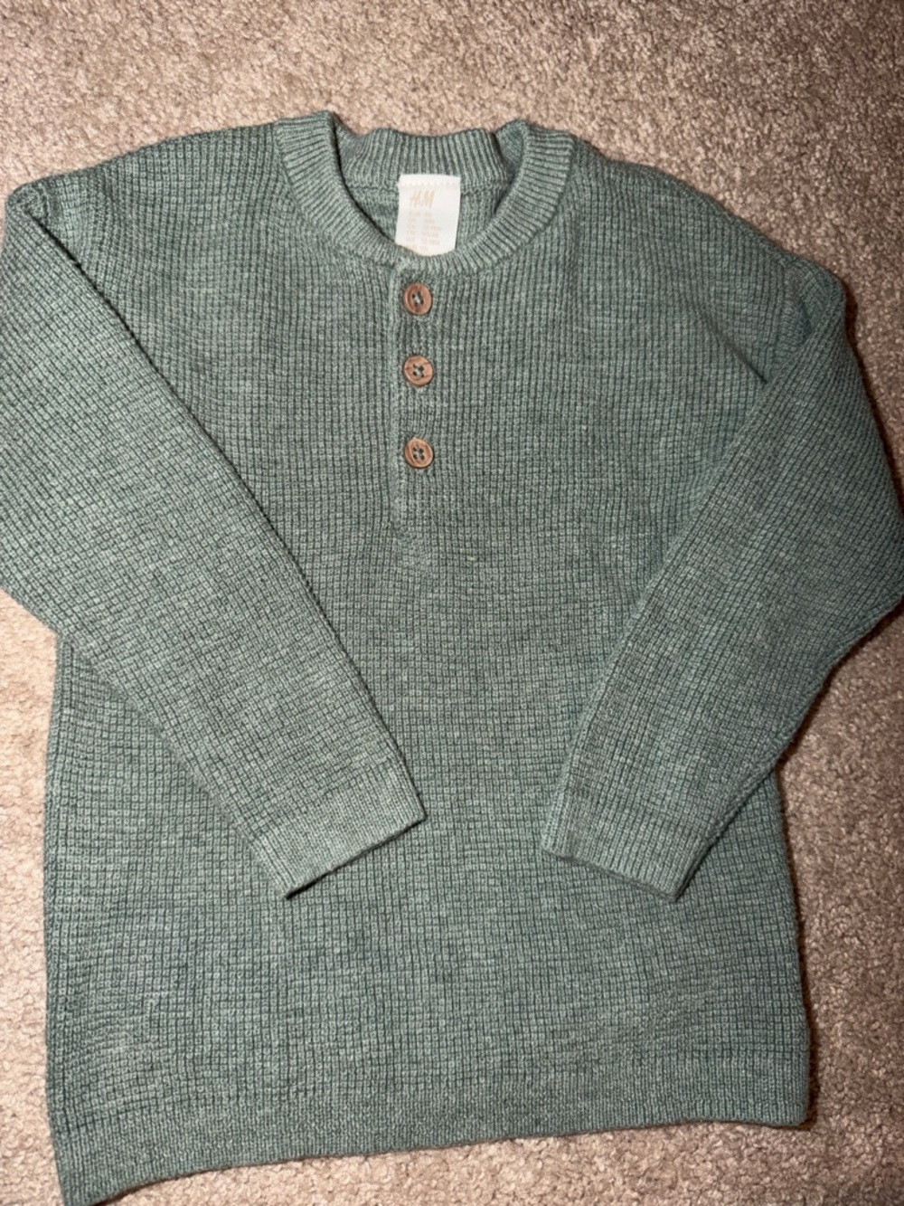 H&M Men’s Sage Green Ribbed Henley Sweater